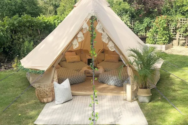 bell-tent-glamping-hire-essex-boho-garden-setup-greenery