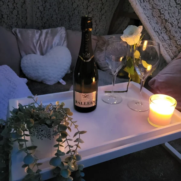 luxury-picnic-setup-essex-candlelight-table-details