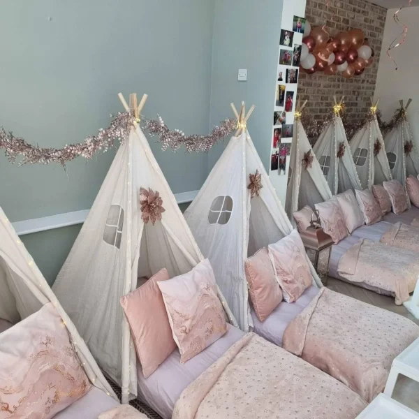 teepee-party-sleepover-setup-essex-neutral-pink.